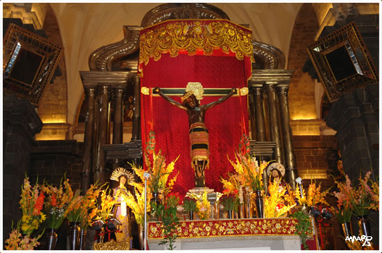 Venerada imagen del Taytacha de los Temblores